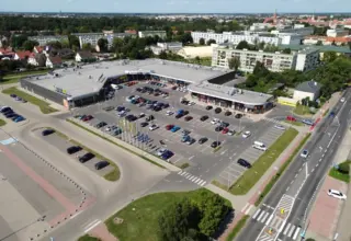 PARK HANDLOWY S1 OŁAWA